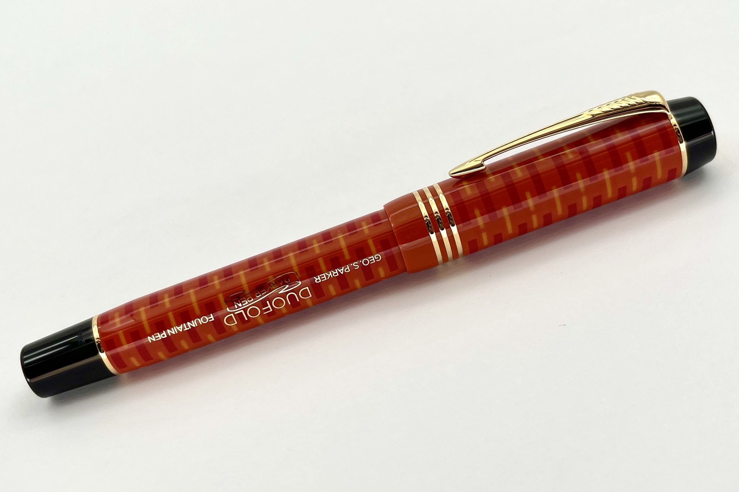 ParkerLimitedEditionDuofold100thAnniversaryBigRedFountainPen_H